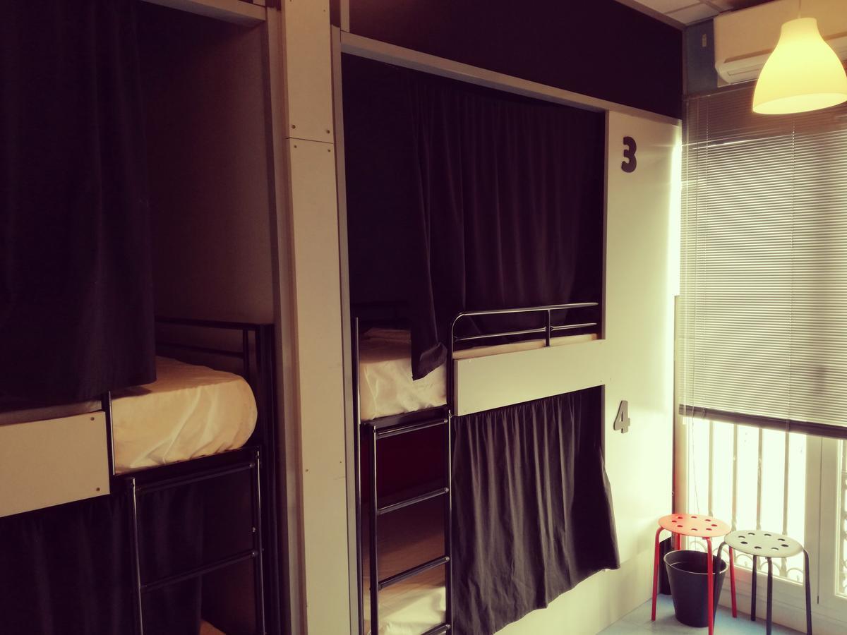 Open Hostel Madrid Ngoại thất bức ảnh